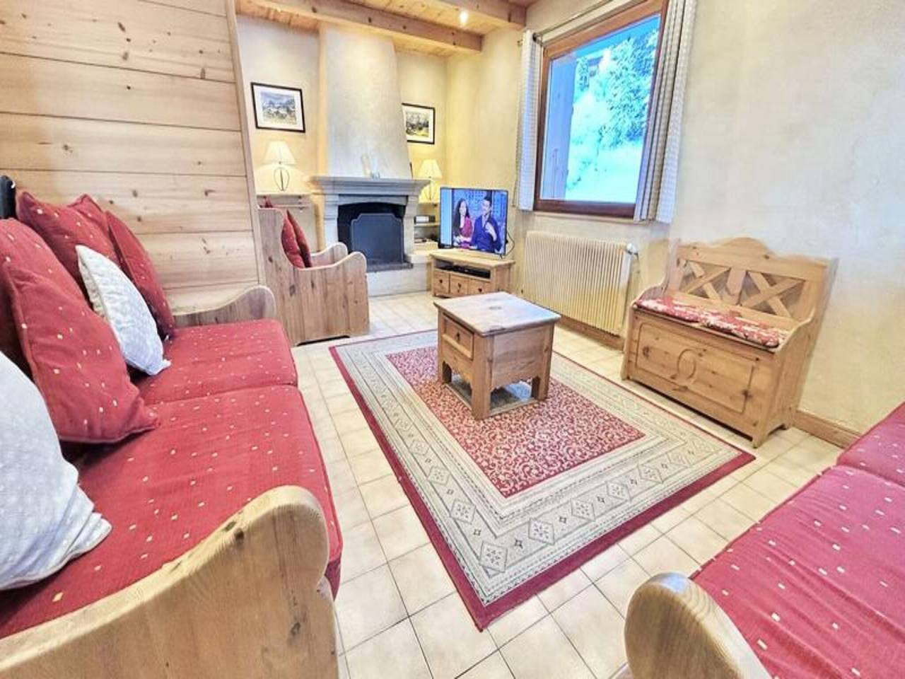 Appartement entier, Chalet à Mont Rond avec spa et accès aux pistes de ski in Notre-Dame-de-Bellecombe, Région d'Albertville