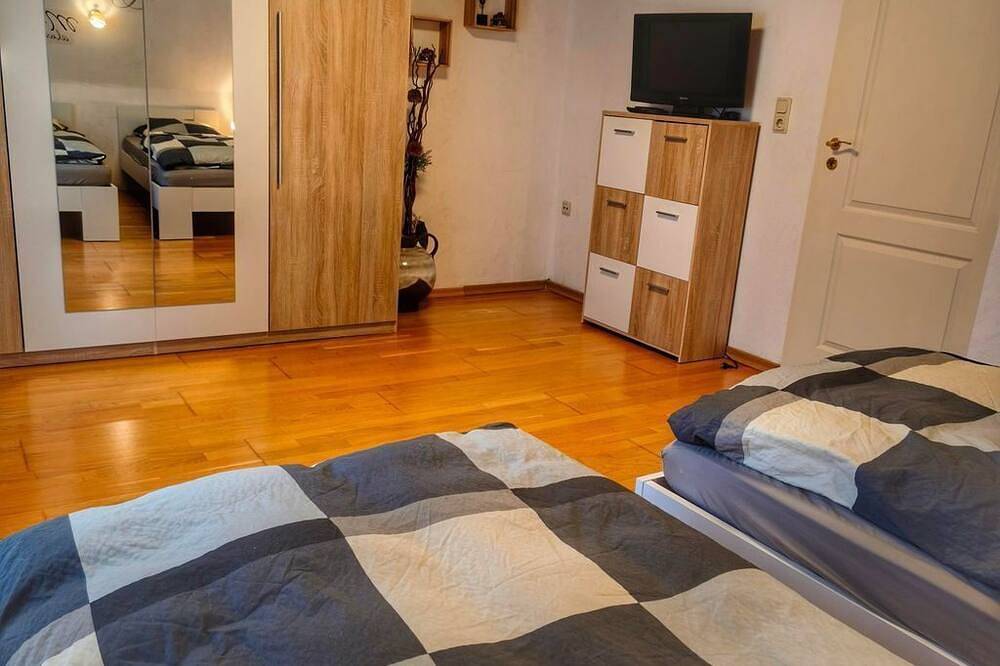 Ganze Wohnung, Hillis Ferienwohnung Saarland - Ferienwohnung in St. Ingbert, Saarpfalz-Kreis