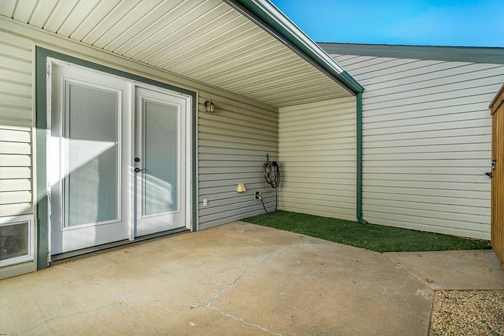 Vacation rental for 2 people, with terrace and yard in Amarillo