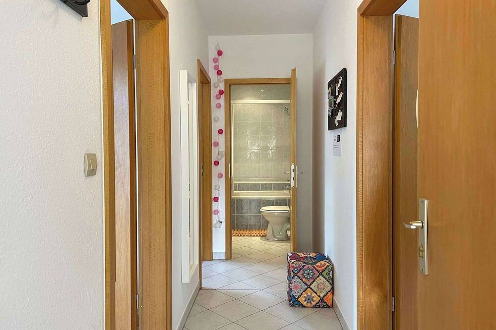 Entire apartment, 1st Central 2 Br w/ Living room + 5mn from Basel in Saint-Louis, Mulhouse region