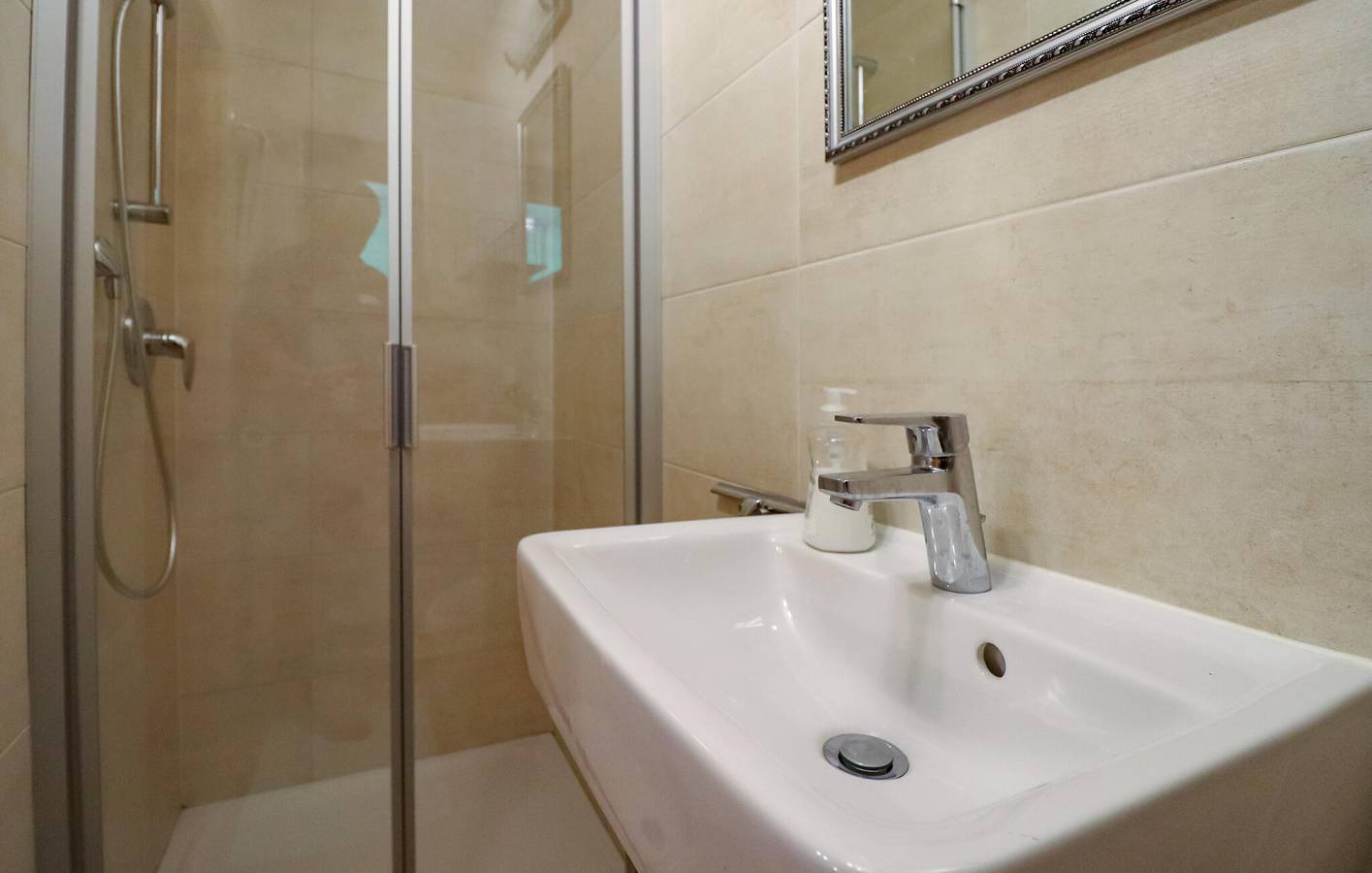 Ganze Ferienwohnung, Gemütliche Wohnung mit Terrasse & Parkplatz, Nähe Walchsee in Walchsee, Kaisergebirge