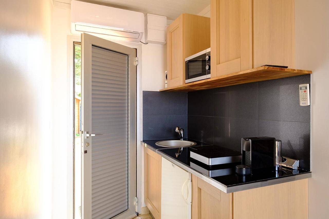 Appartement entier, Studio climatisé île naturiste du Levant in Hyeres, Parc national de Port-Cros