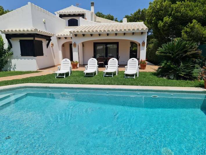Chalet para 8 personas, con jacuzzi además de jardín y piscina en Menorca - 4