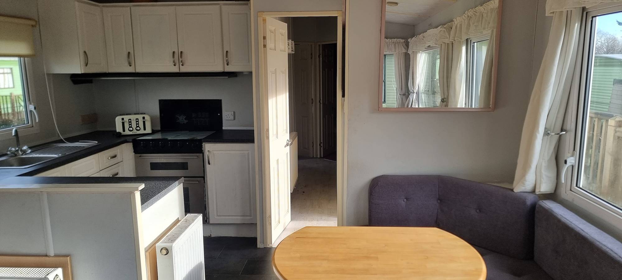 Caravan - Sleeps 8, pet friendly in Powys