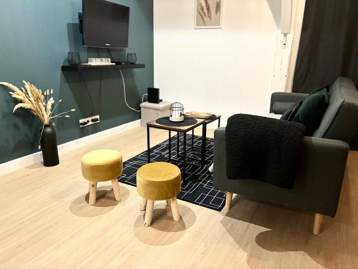 Gîte pour 4 personnes, avec terrasse à Chisseaux - 2