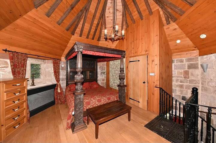 Caverswall Castle - Grade 1 Listed Historic Castle - Inquire for best quote now in Staffordshire