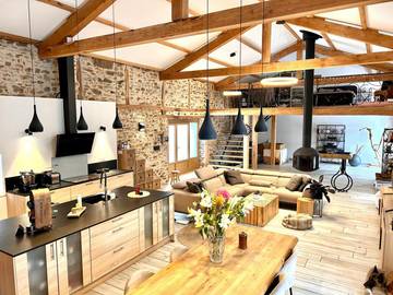 Gîte pour 10 personnes, avec balcon et jardin dans Saint-Vert