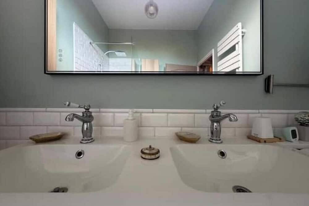 Ganze Wohnung, Luxury apartment located right in the city center, just 15 minutes from Lille in Armentières, Lille und Umgebung