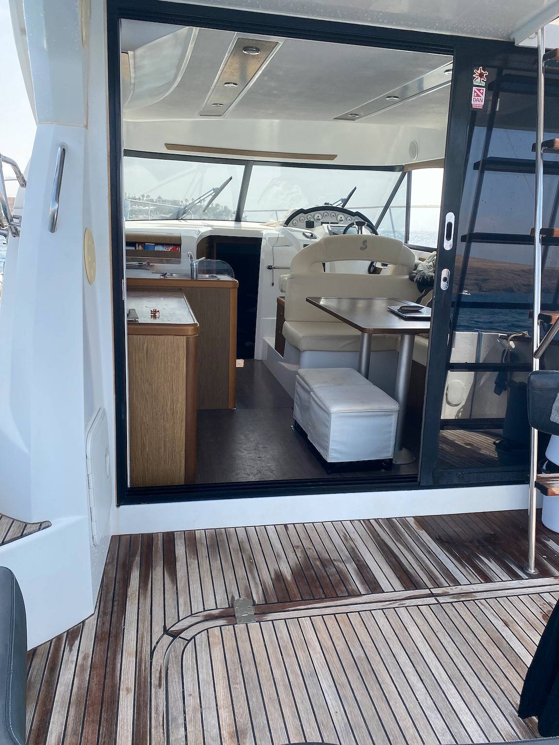 Yacht de charme avec vue sur la mer, Wi-Fi et climatisation in Puerto Calero, Lanzarote