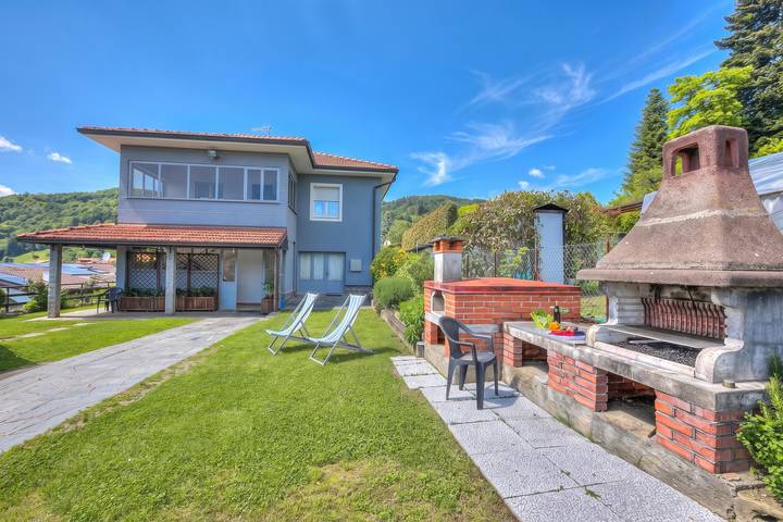 Ganze Wohnung, Zio Enry Terrace Apartment in Orta Lake in Armeno, Comune di Armeno