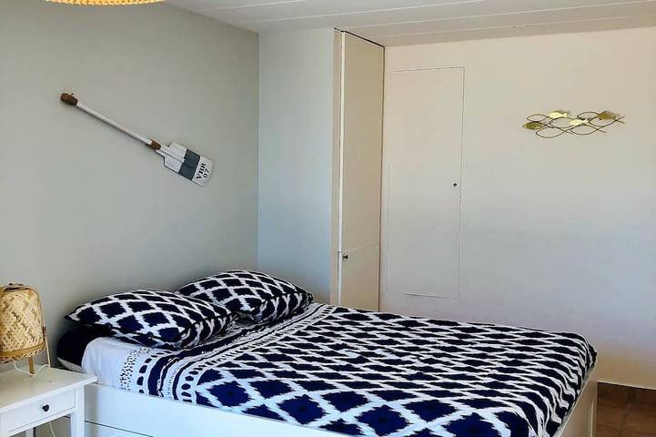 Location de vacances pour 10 personnes, avec Terrasse et Jardin à Ensuès-la-Redonne - 2