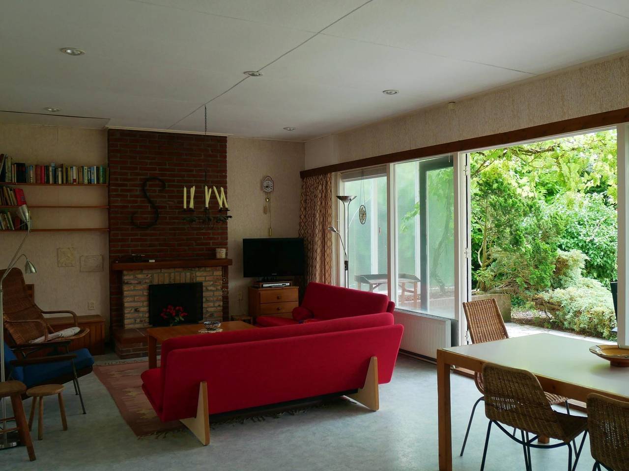 Knus familiehuis met heerlijke tuin. in De Banjaard, Kamperland