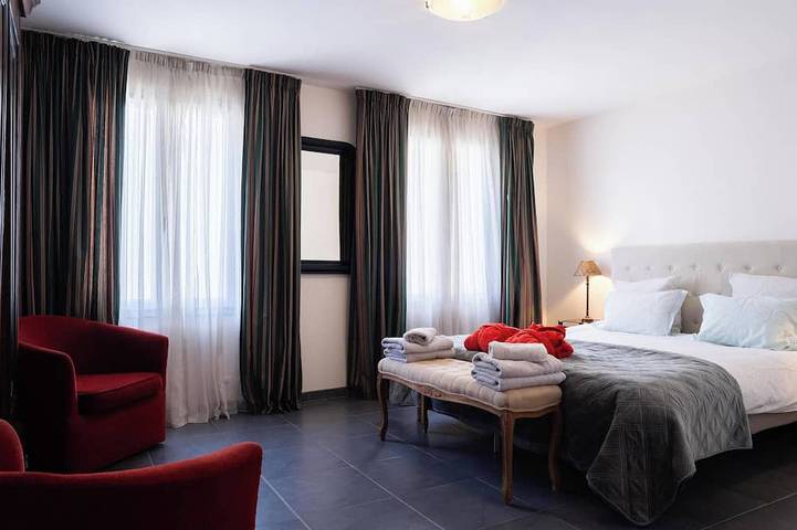 Location de vacances pour 6 personnes, avec piscine et jardin, animaux acceptés à Ginestas - 2