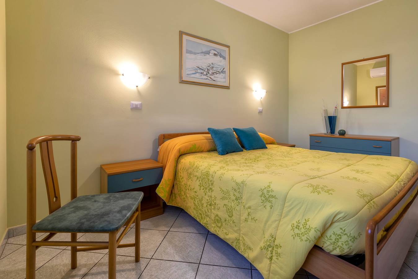 Entire apartment, Apartment 'Baly' with Balcony, Wi-Fi and Air Conditioning in Lido San Giovanni, Alghero