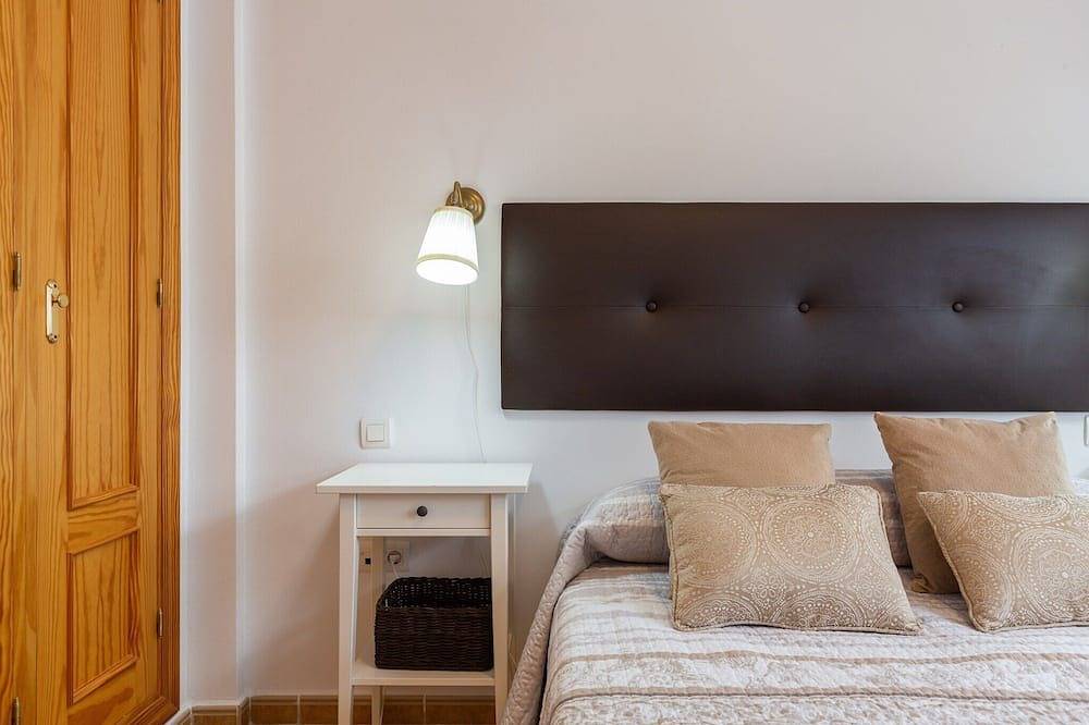 Entire apartment, Tolox 1 - Apartment In Tolox. Free Wifi in Tolox, Sierra de las Nieves