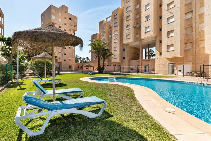 Gîte pour 4 personnes, avec jardin et balcon, animaux acceptés dans La Manga del Mar Menor - 2