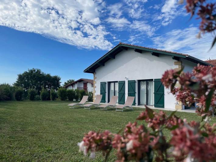 Location de vacances pour 7 personnes, avec jardin à Ahetze - 2