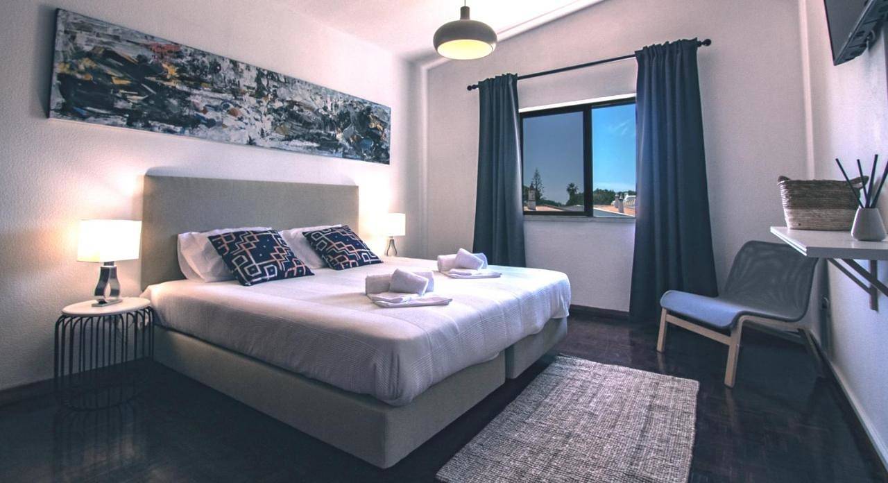 Standard Double Room with Shared Bathroom in Faro, Parque Natural da Ria Formosa