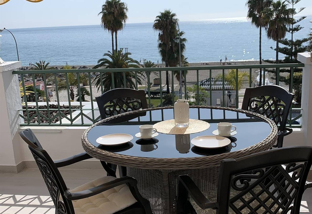 Location De Vacances pour 4 Personnes dans Playa de Burriana, Nerja