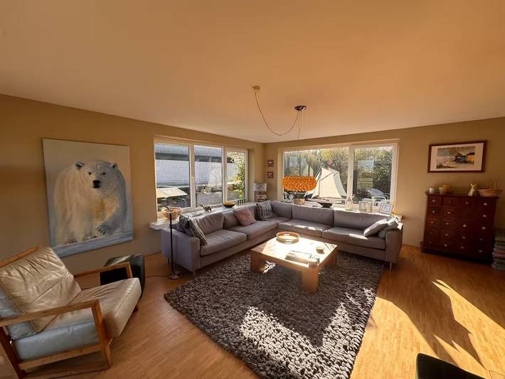 Ferienhaus für 6 Personen, mit Terrasse und Garten sowie Ausblick in Schausende