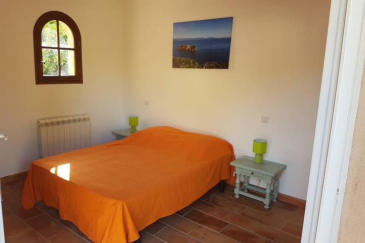 Location de vacances pour 8 personnes, avec terrasse et jardin dans Plage Miramar - 4