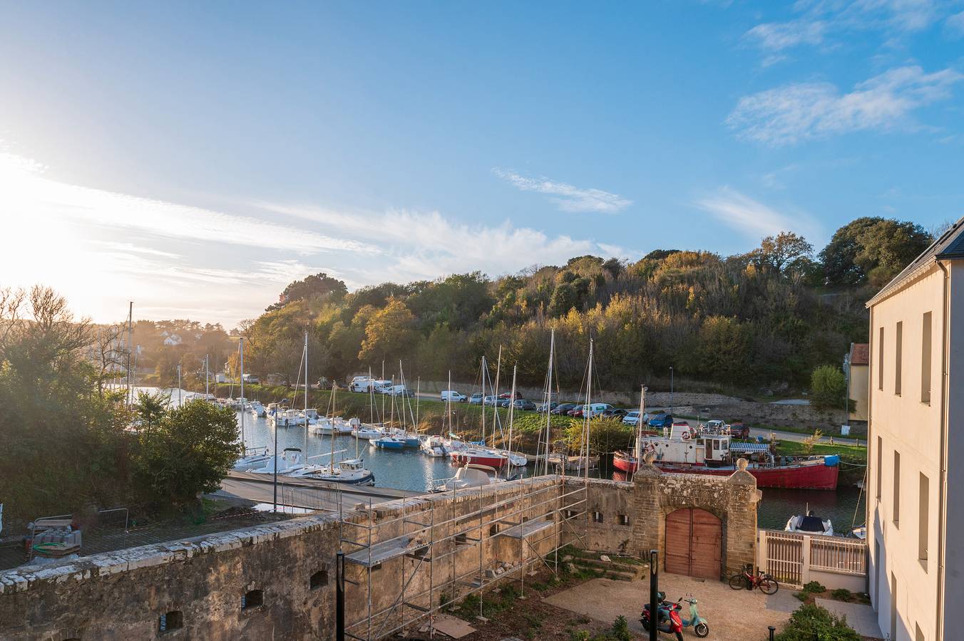 Entire apartment, Apartment 'Regard Marin - 4 People' with Balcony in Le Palais, Côte des Mégalithes