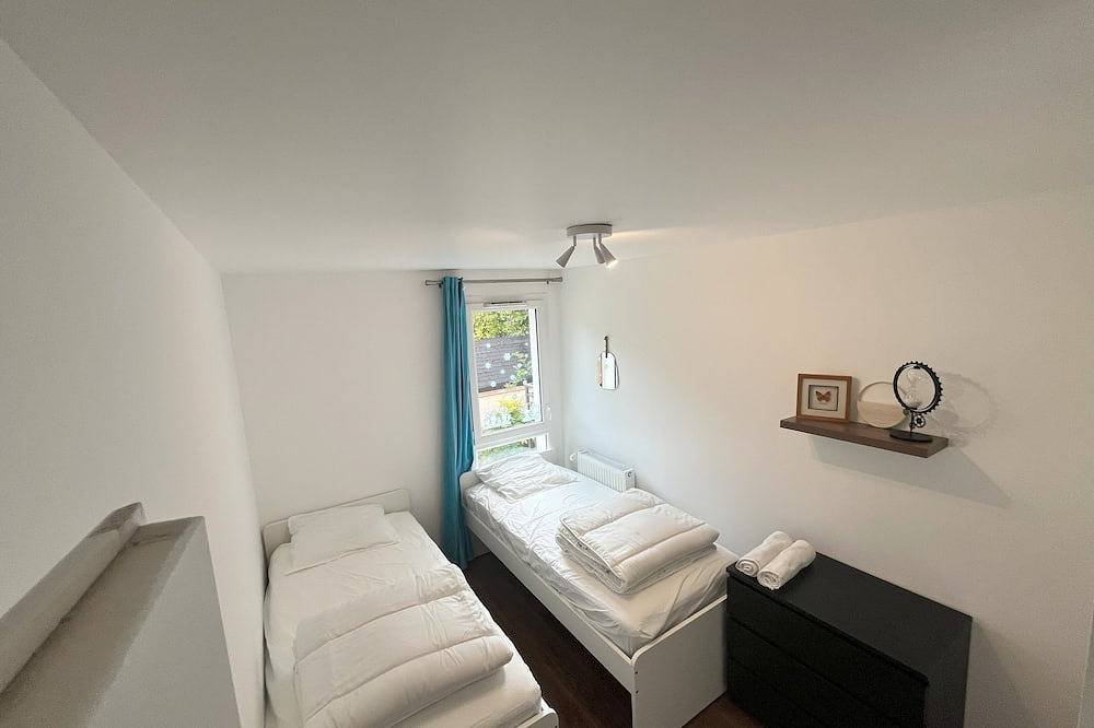 Entire apartment, T4 15 min from Notre-Dame by Rer C - 3 bedrooms. in Choisy-le-Roi, Val-de-Marne
