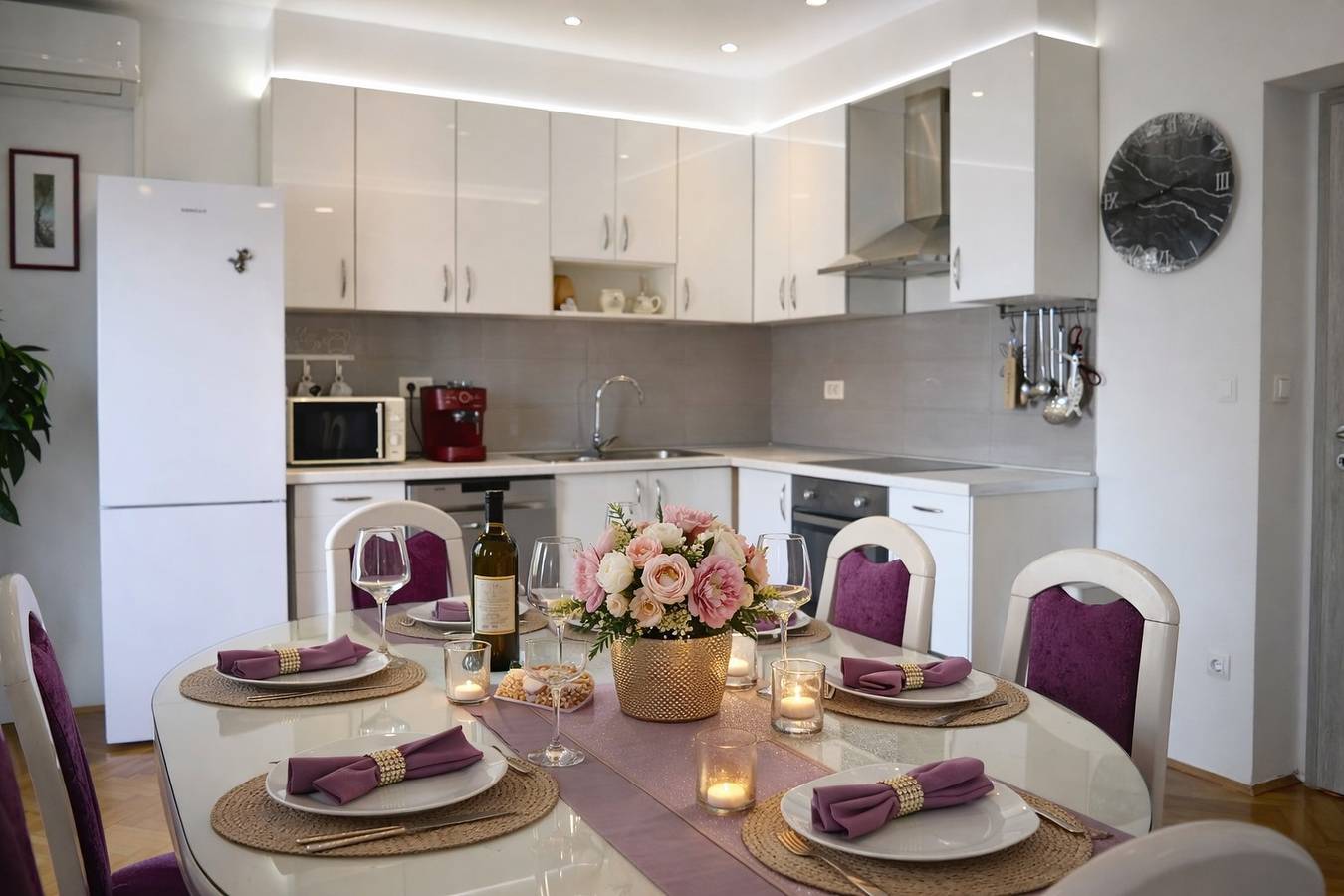 Ganze Wohnung, 2 Bedroom Apartment Karla A1 for 6 person in Stanići near city Omiš  in Stanici, Omis-Riviera