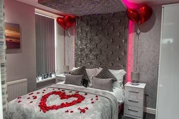 Glamping for 2 People in Bradford, West Yorkshire, Photo 2