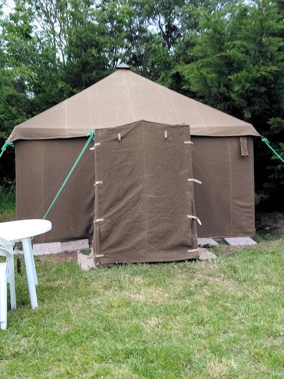 Baie de Somme,Les insolites mobi-loft,tente - Chambre tente du commandant... militaire in Arrest, Région d'Abbeville