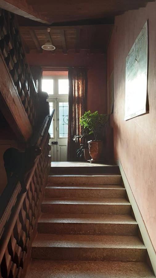 Appartement entier, One-Bedroom Apartment in Saint-Léonard-de-Noblat, Région de Limoges