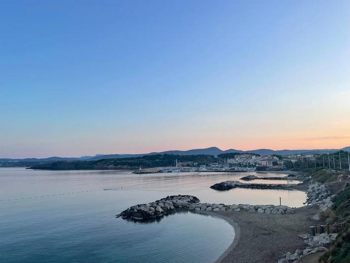 Gîte pour 2 personnes, avec piscine et jardin, animaux acceptés dans Plage Du Rayolet - 4