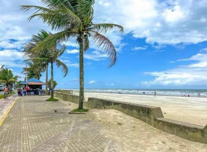 Ferienhaus für 9 Personen, mit Balkon - 1