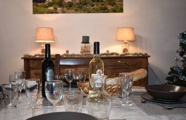 Gîte pour 6 personnes, avec jardin à Quintillan