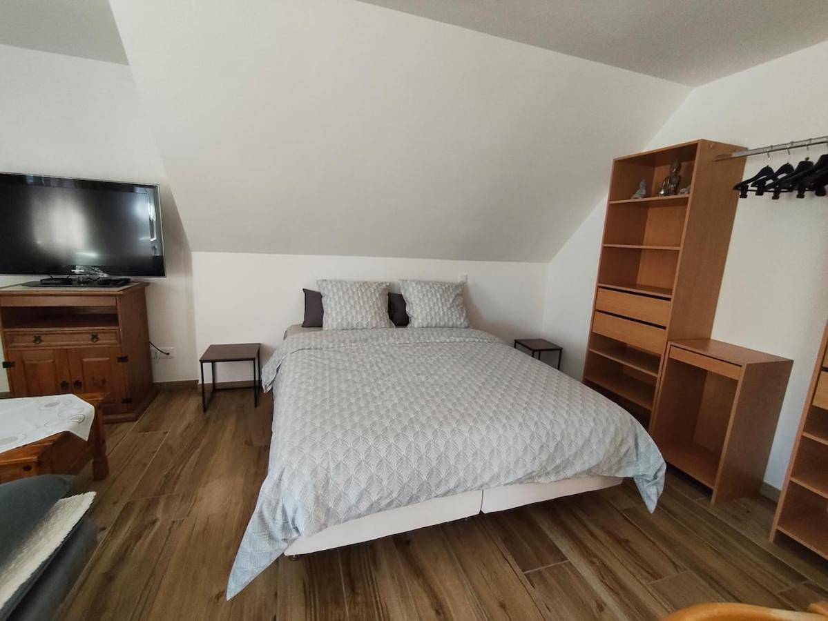Appartement entier, King Studio with Sofa Bed in Marckolsheim, Région de Sélestat-Erstein