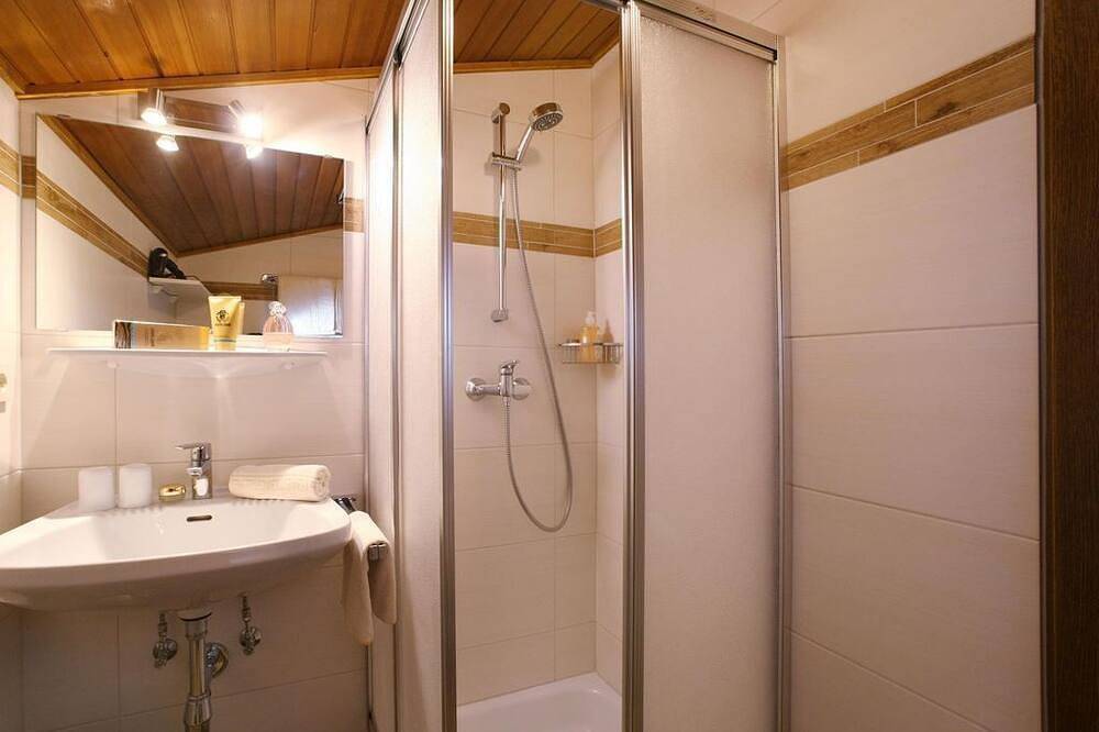 Apartamento entero, Appt. E / Schlafr residencial./ Baño, aseo, balcón - Lackner, apartamento. in Zell am See, Alpes de Kitzbüheler