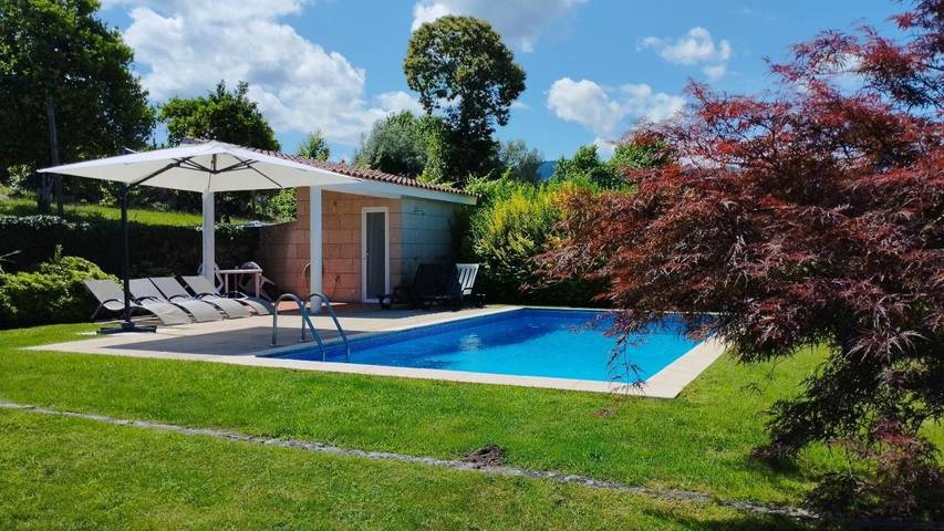 Gîte pour 2 personnes, avec terrasse ainsi que jardin et piscine, animaux acceptés à Ribeira de Pena - 4
