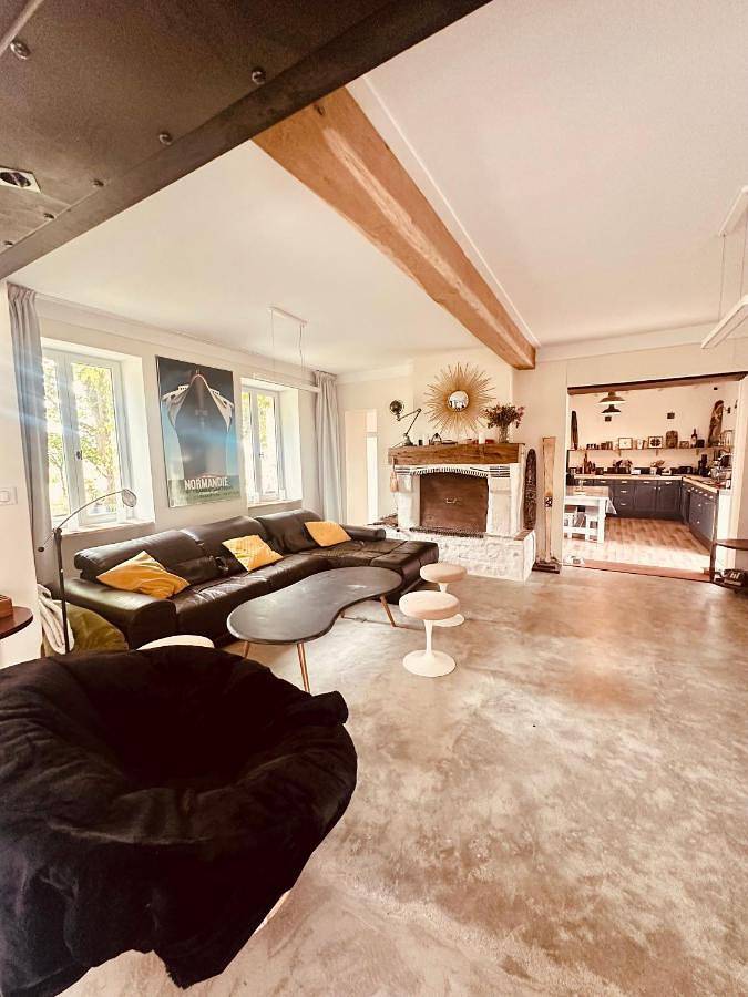 Location de vacances pour 10 personnes, avec piscine ainsi que jardin et vue à Nargis (actrice) - 4