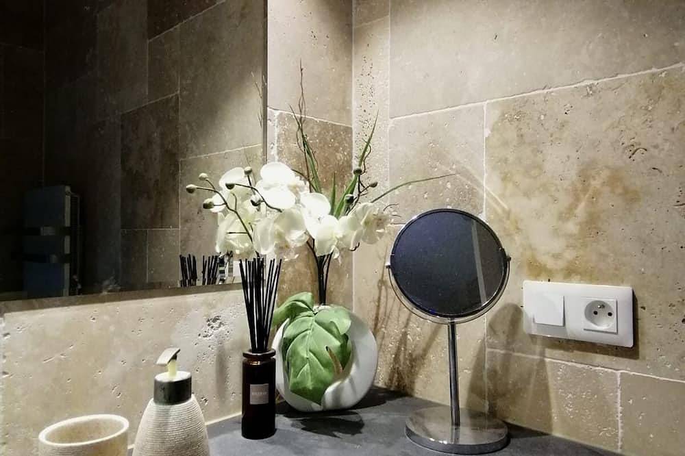 Apartamento entero, Luxury apartment with whirlpool bath and terrace in the city center in Metz, Metz-Campagne