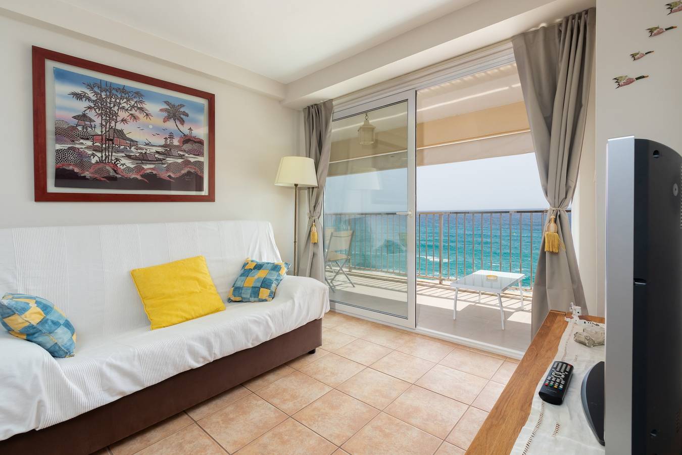 Apartamento entero, Apartamento 'Sun Tower' con vistas al mar, balcón y Wi-Fi in Platja d'Aro, Costa Brava