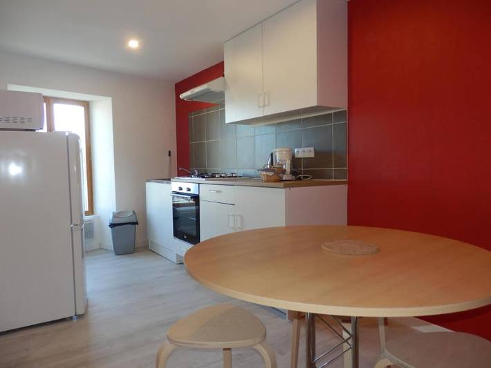 Gîte pour 4 personnes, avec vue et terrasse à Marcenat - 4