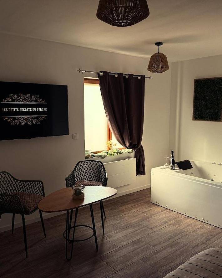 Gîte pour 2 personnes, avec Jacuzzi à Authon-du-Perche