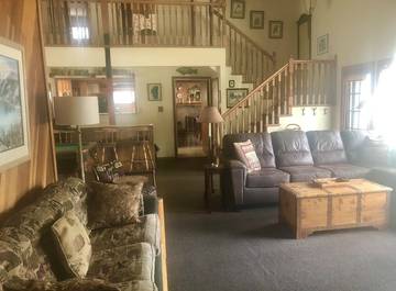 Vacation House for 18 Guests in Bijou Park, South Lake Tahoe, Picture 3