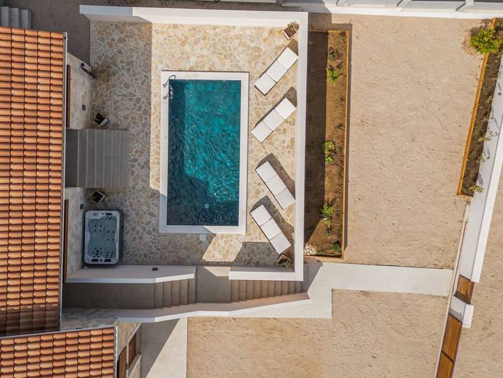 Villa Alora in Pridraga, Donji Karin