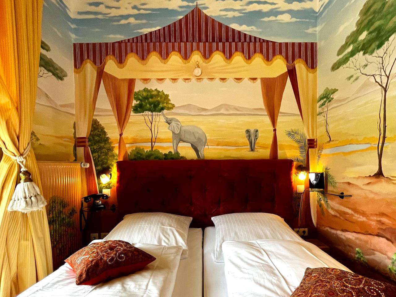 Ganze Ferienwohnung, Studio Afrikanische Savanne in Boppard, Mittelrhein