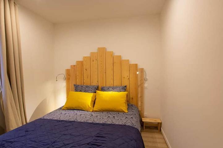 Gîte pour 10 personnes, avec jardin à Château-l'Évêque - 4