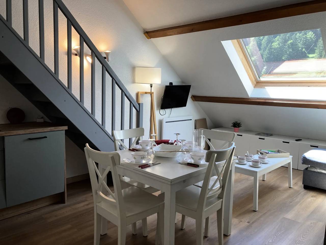 Appartement entier, 2 chambres avec mezzanine à portes du sud in Le Lioran, Laveissière