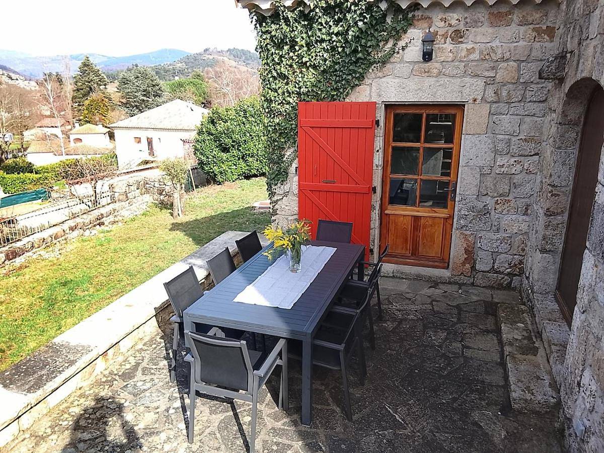 La Maison du Bonheur in Jaujac, Parc naturel régional des Monts d'Ardèche