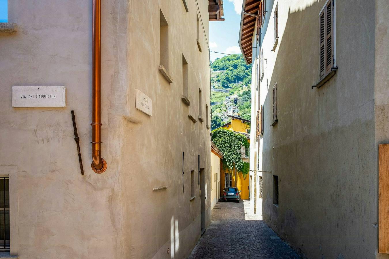 Ganze Wohnung, Moderne Maisonette-Wohnung im Herzen von Chiavenna in Kleven, Bernina-Alpen