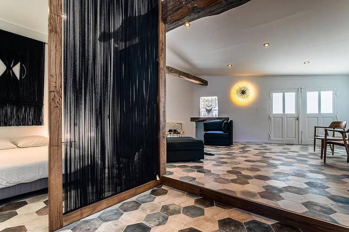 Gîte pour 2 personnes, avec terrasse ainsi que jardin et piscine à Corbara - 3